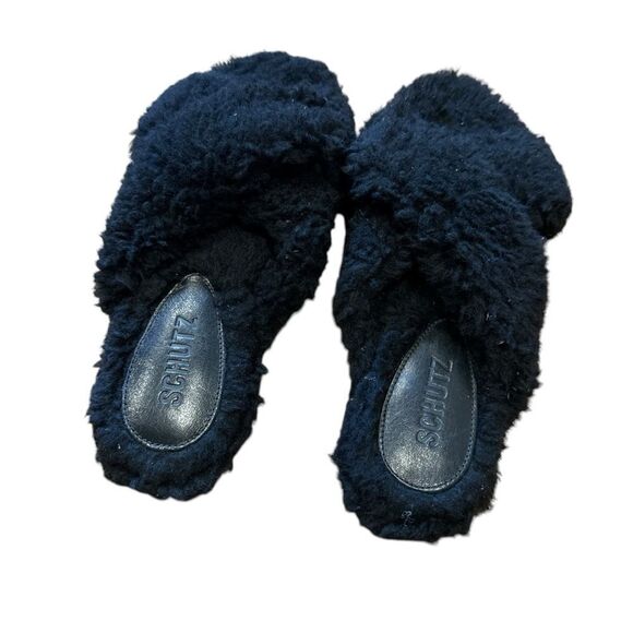 Revolve SCHUTZ S-Dynora Slipper Slip On Criss Cross Teddy Bear Shearling Sandals - Picture 6 of 7